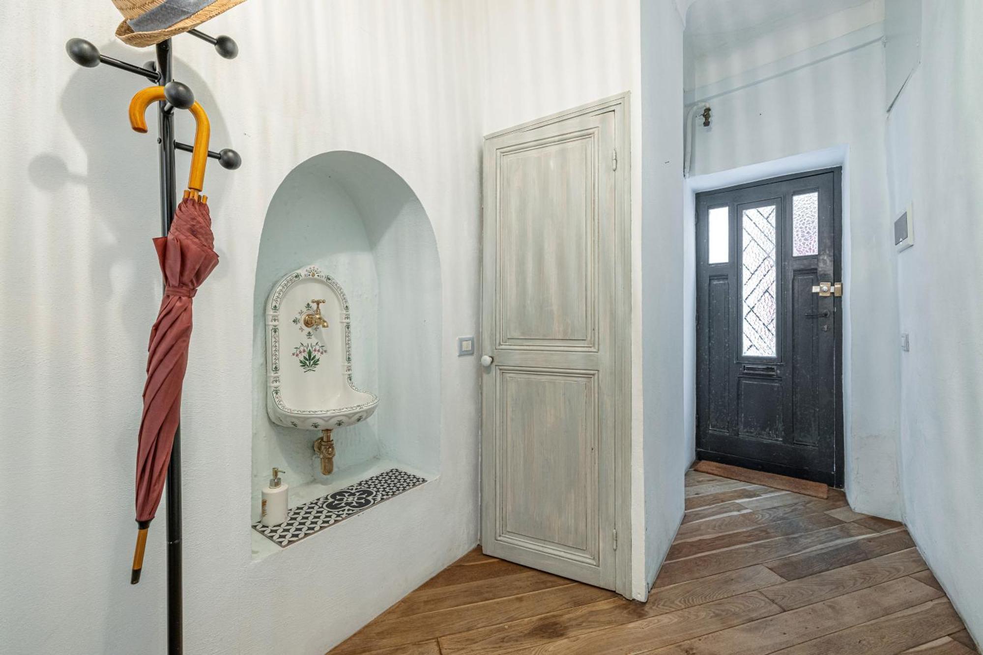 Le Bougainvillier Menton Vieille Ville المظهر الخارجي الصورة